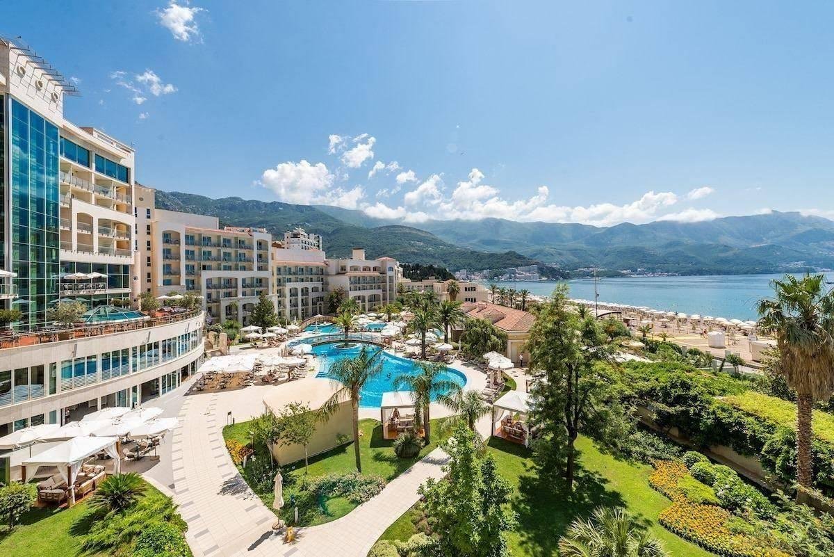 Splendid Conference & Spa Resort – A Premier Retreat in Budva